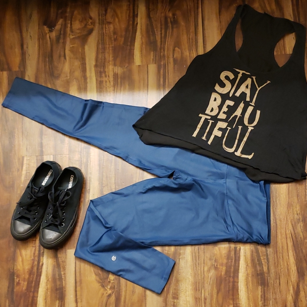 Blue leggings